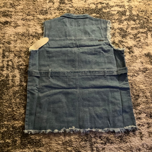 NWOT Plus Sizes ladies sleeveless zip Belted Denim Vest/ jacket Revolt - Picture 6 of 6